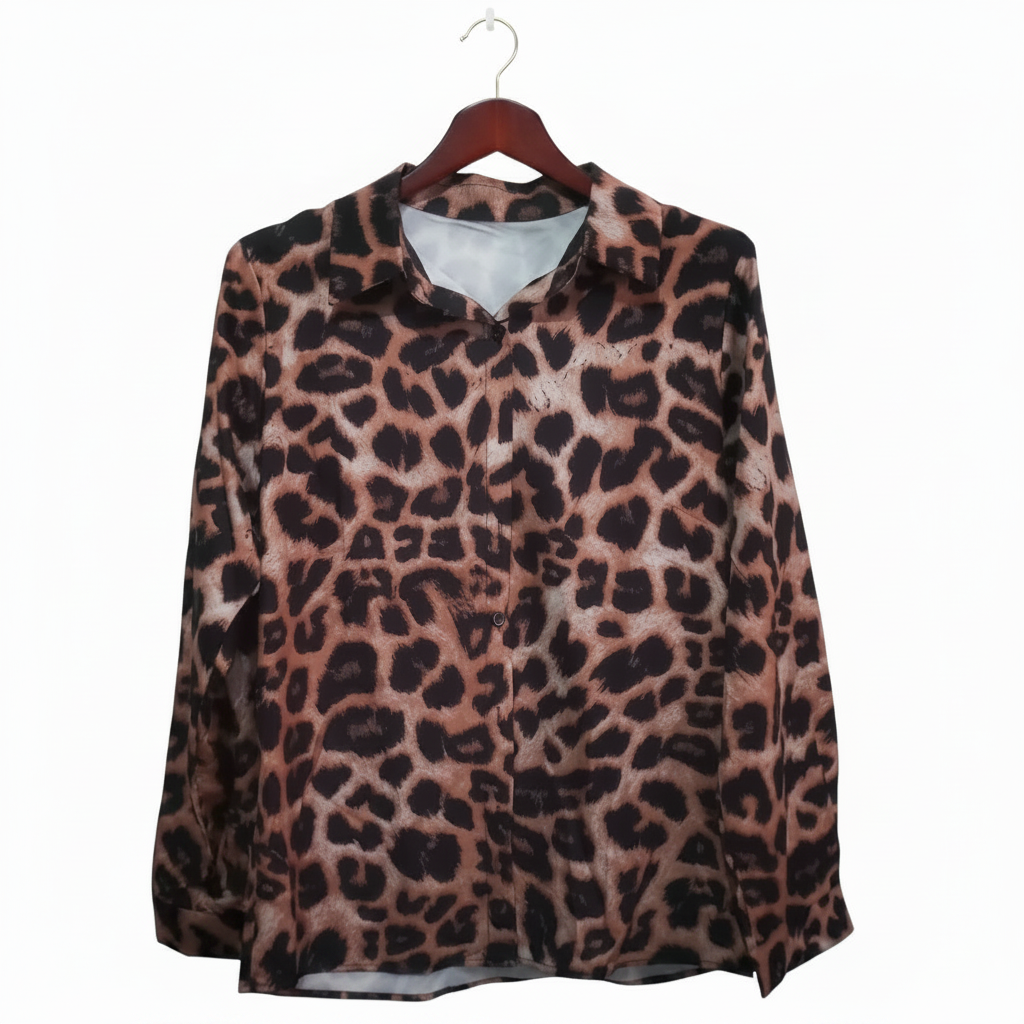 Camisa elegante de mujer manga larga con estampado clásico de leopardo. Talla S
